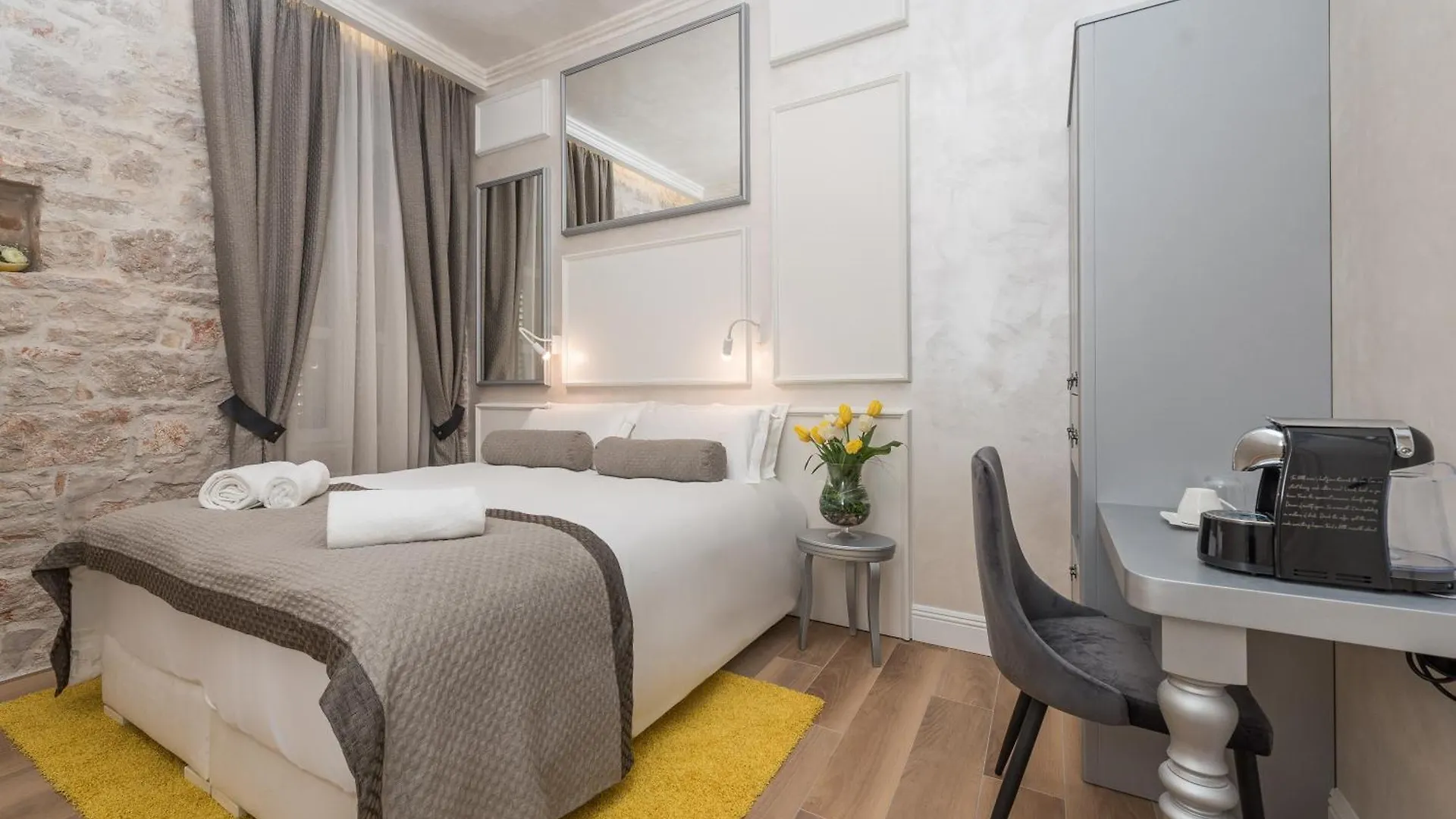 Zara Palace - Design Rooms Croatie